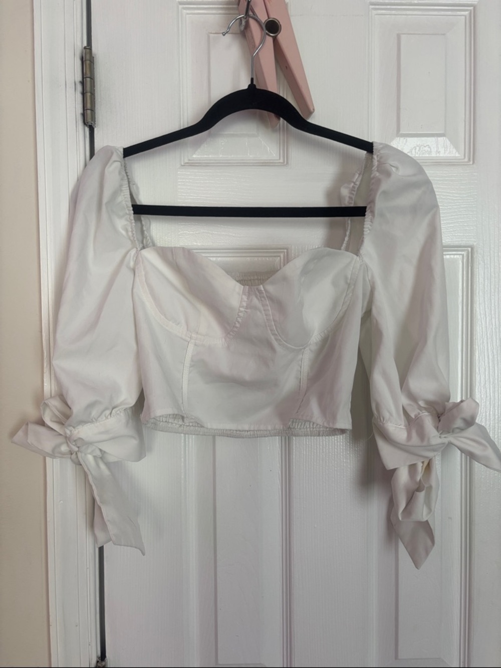 White Puff-Sleeve Tie Cuff Crop Top